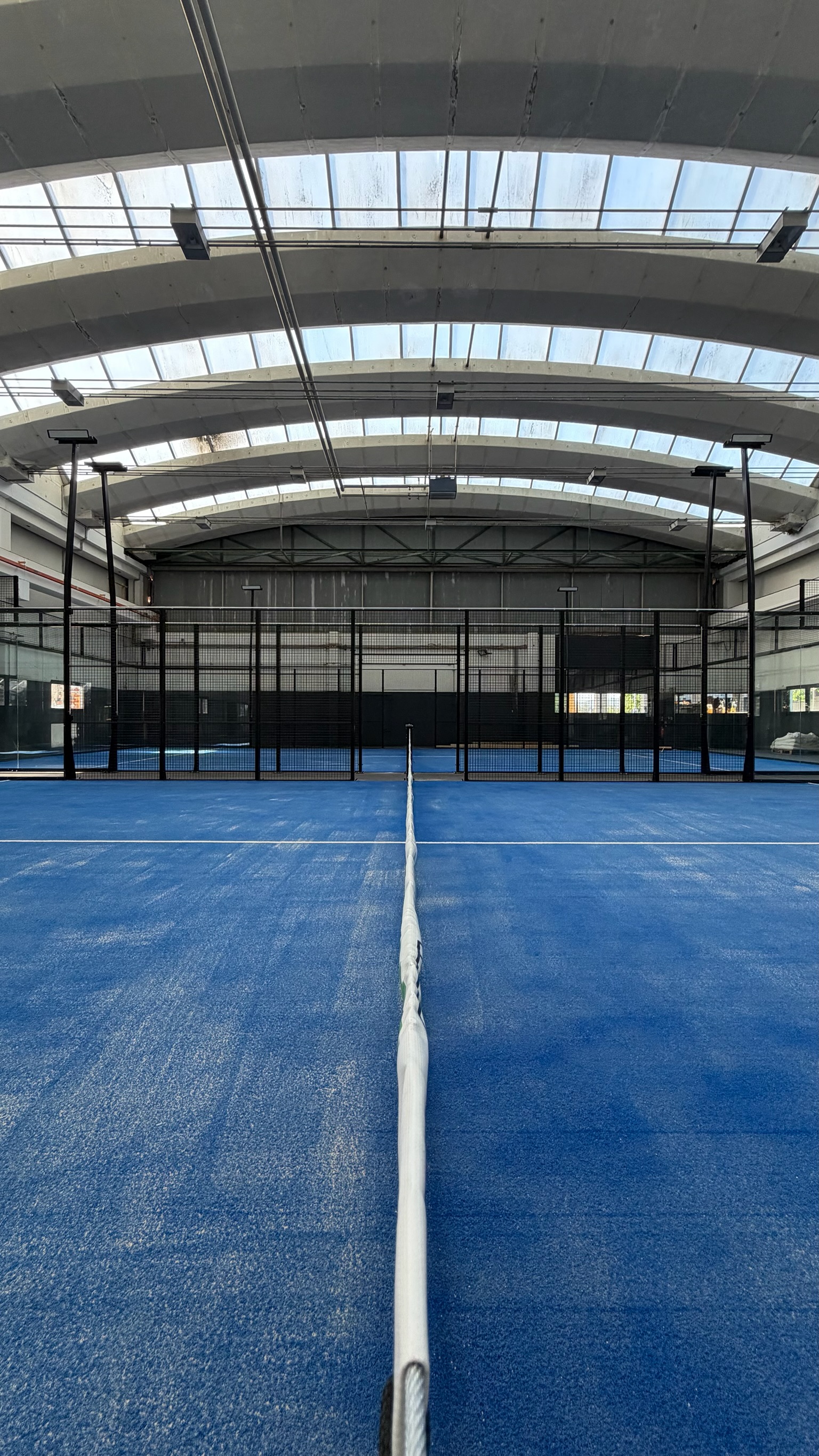 Court-Aufbau in der Halle